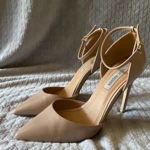 Nude pumps Steve Madden